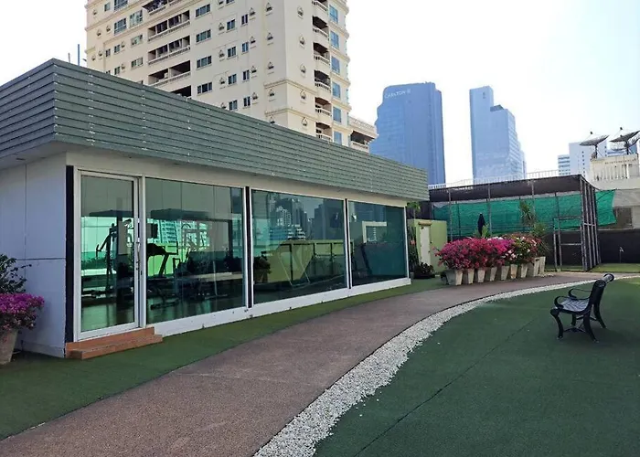 1 Bedroom In Sukhumvit Cbd 5 Min To Bts Phromphong