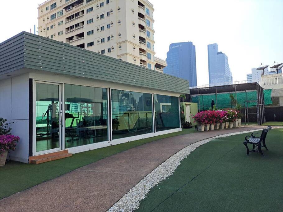 Pangsapuri 1 Bedroom In Sukhumvit Cbd 5 Min To Bts Phromphong Bangkok