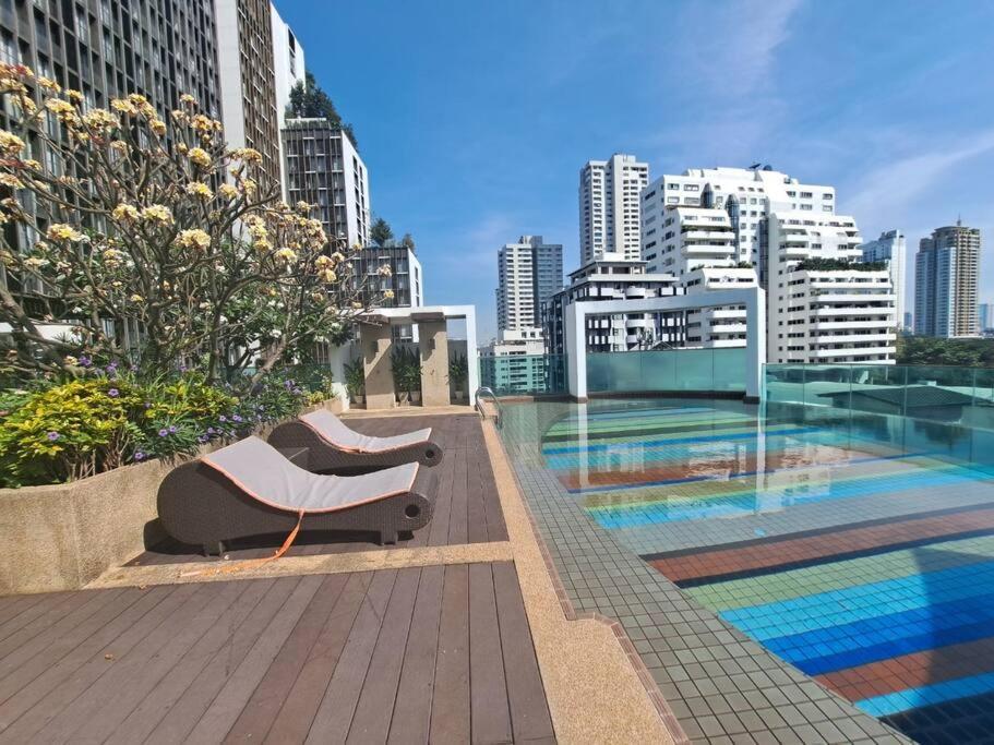 Pangsapuri 1 Bedroom In Sukhumvit Cbd 5 Min To Bts Phromphong Bangkok