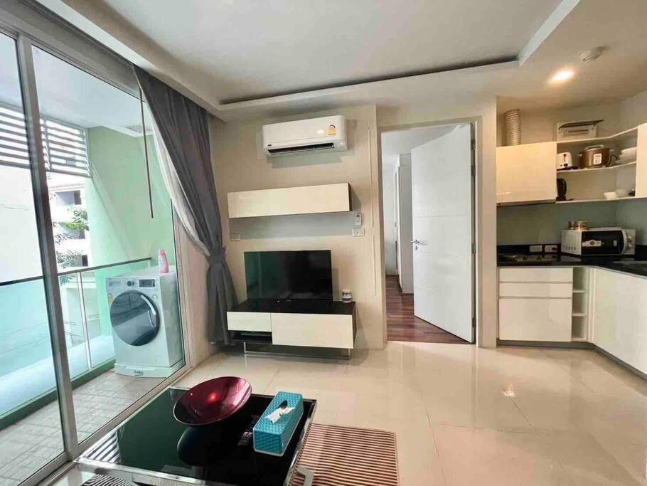 Pangsapuri 1 Bedroom In Sukhumvit Cbd 5 Min To Bts Phromphong