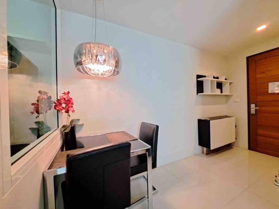 Pangsapuri 1 Bedroom In Sukhumvit Cbd 5 Min To Bts Phromphong *