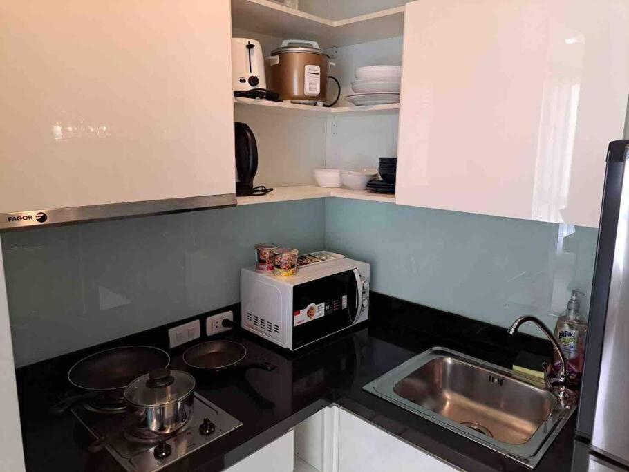 1 Bedroom In Sukhumvit Cbd 5 Min To Bts Phromphong Pangsapuri Bangkok