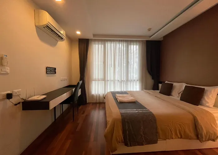 1 Bedroom In Sukhumvit Cbd 5 Min To Bts Phromphong